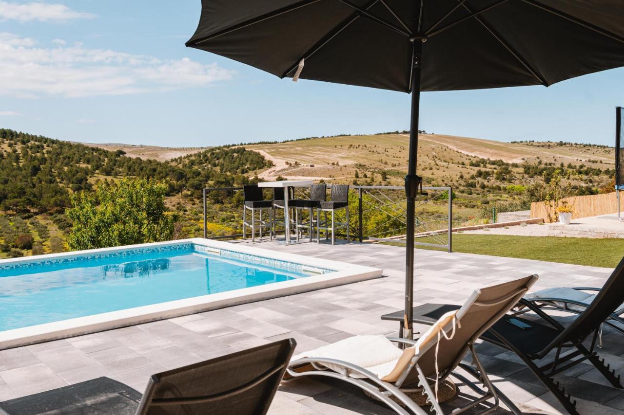 Guest House "The View" - With A Pool Donje Polje Dış mekan fotoğraf