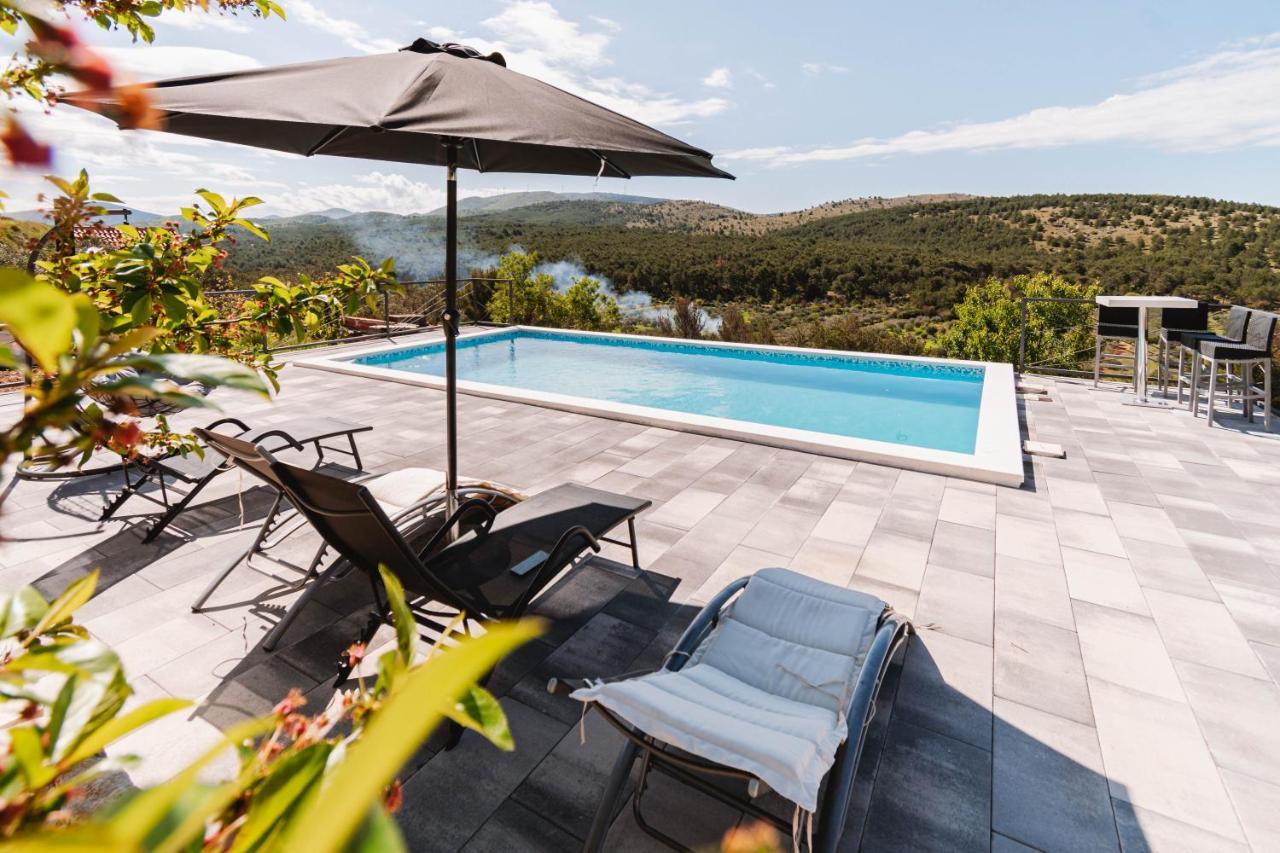 Guest House "The View" - With A Pool Donje Polje Dış mekan fotoğraf